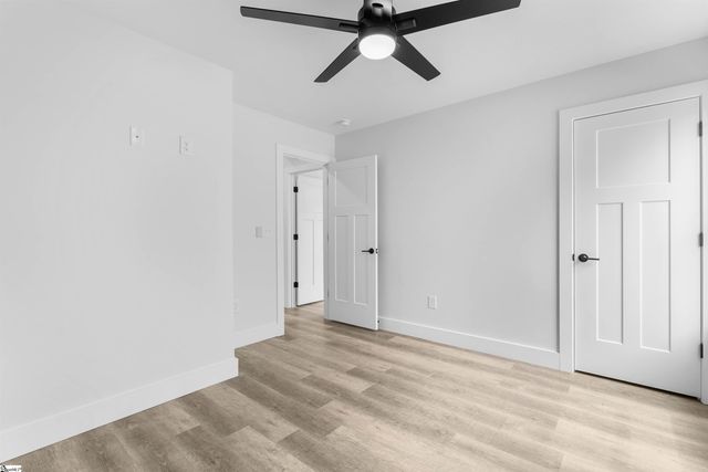 2019 Meadow Glen Court, Chesnee, SC 29323