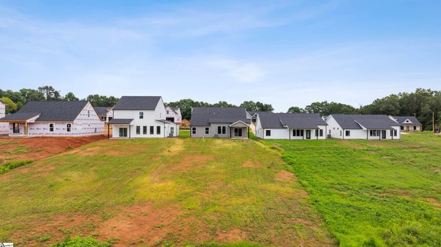 2019 Meadow Glen Court, Chesnee, SC 29323