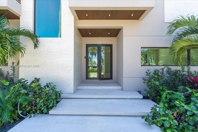 1380 Hollywood Blvd, Hollywood, FL 33019