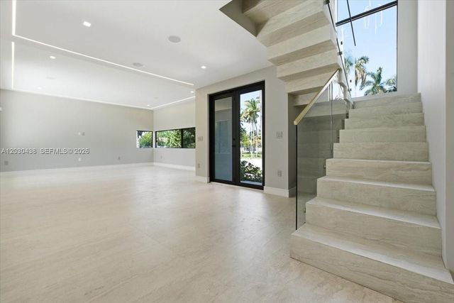 1380 Hollywood Blvd, Hollywood, FL 33019