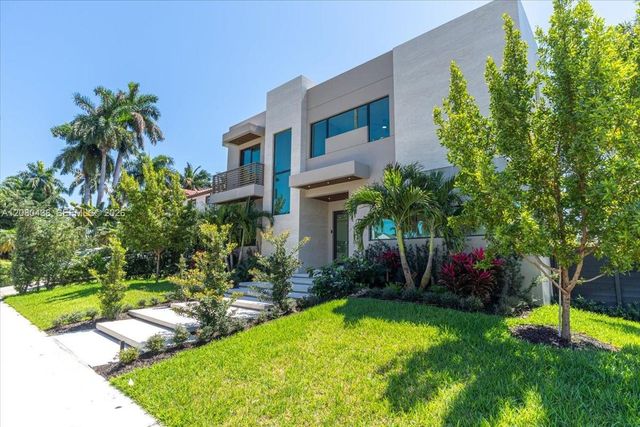 1380 Hollywood Blvd, Hollywood, FL 33019