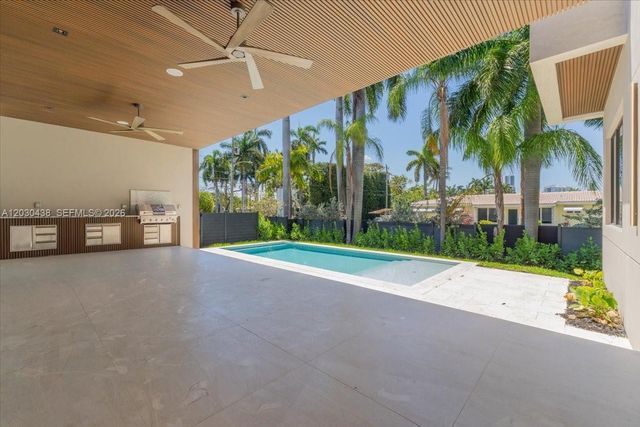 1380 Hollywood Blvd, Hollywood, FL 33019