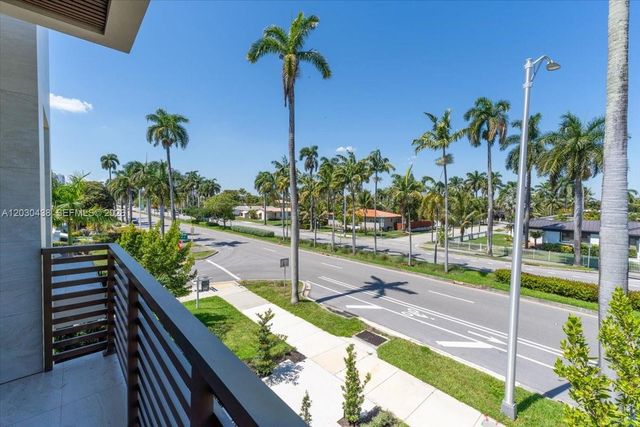 1380 Hollywood Blvd, Hollywood, FL 33019