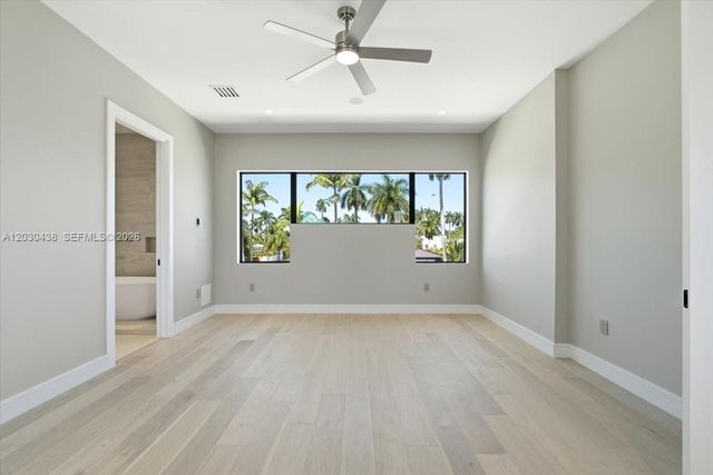 1380 Hollywood Blvd, Hollywood, FL 33019