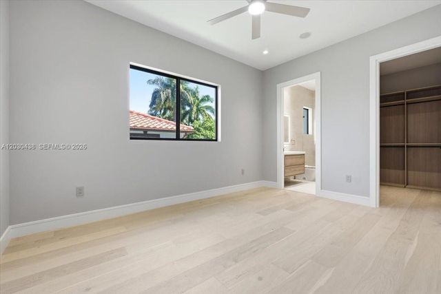 1380 Hollywood Blvd, Hollywood, FL 33019
