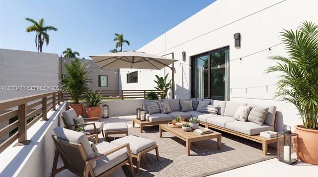 1380 Hollywood Blvd, Hollywood, FL 33019