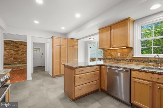 16528 GEORGE WASHINGTON DR, Rockville, MD 20853