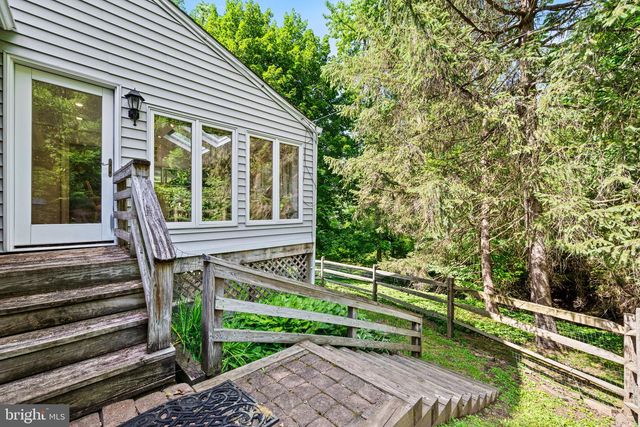 2169 HARTS LN, Conshohocken, PA 19428
