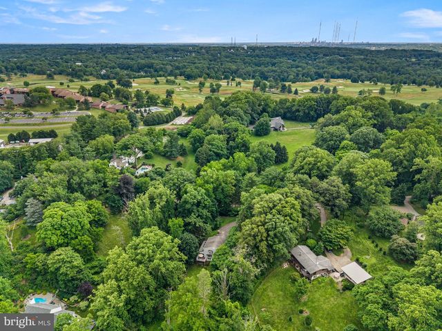 2169 HARTS LN, Conshohocken, PA 19428