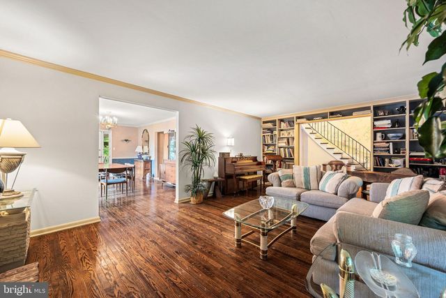 2169 HARTS LN, Conshohocken, PA 19428