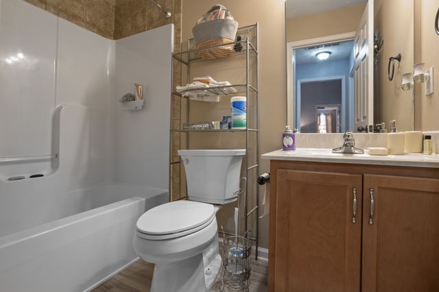 520 Oakmont Dr, NW, Clarksville, TN 37042