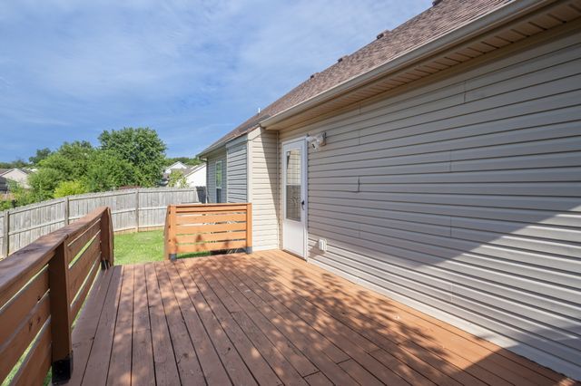520 Oakmont Dr, NW, Clarksville, TN 37042