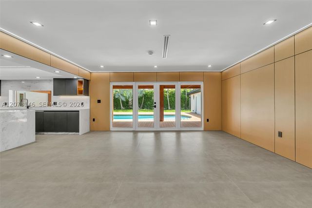 15321 SW 82nd Ave, Palmetto Bay, FL 33157
