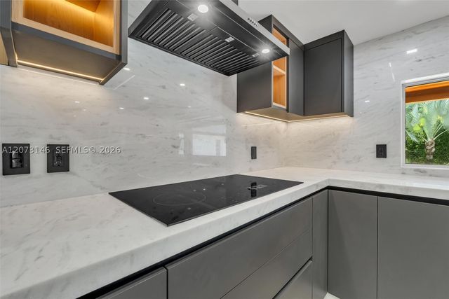 15321 SW 82nd Ave, Palmetto Bay, FL 33157