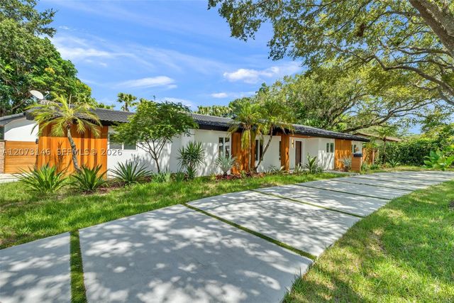 15321 SW 82nd Ave, Palmetto Bay, FL 33157