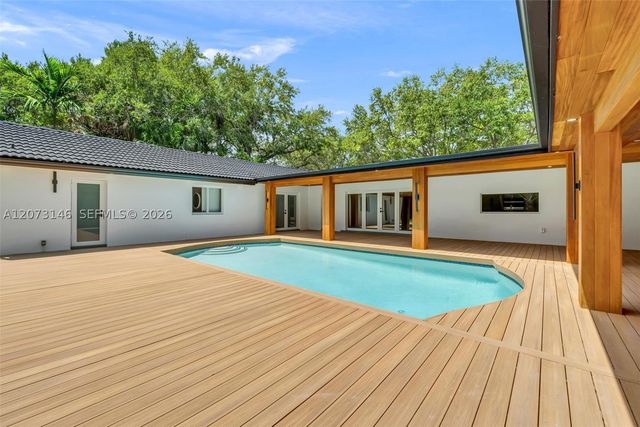 15321 SW 82nd Ave, Palmetto Bay, FL 33157