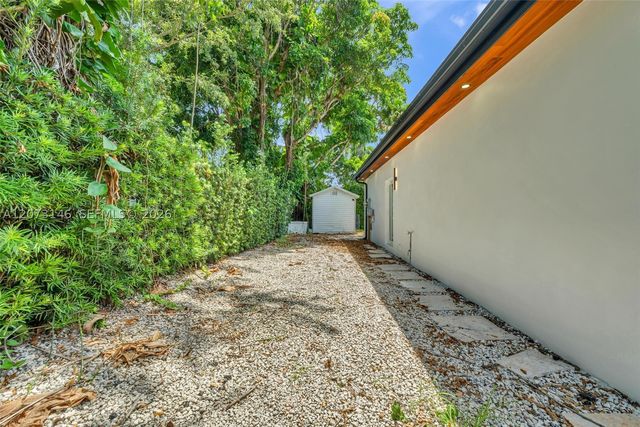 15321 SW 82nd Ave, Palmetto Bay, FL 33157