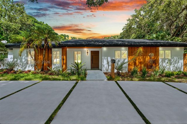 15321 SW 82nd Ave, Palmetto Bay, FL 33157