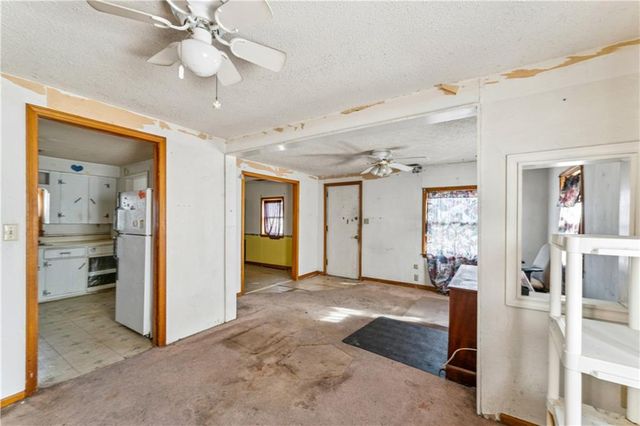 725 N Hamilton Street, Olathe, KS 66061