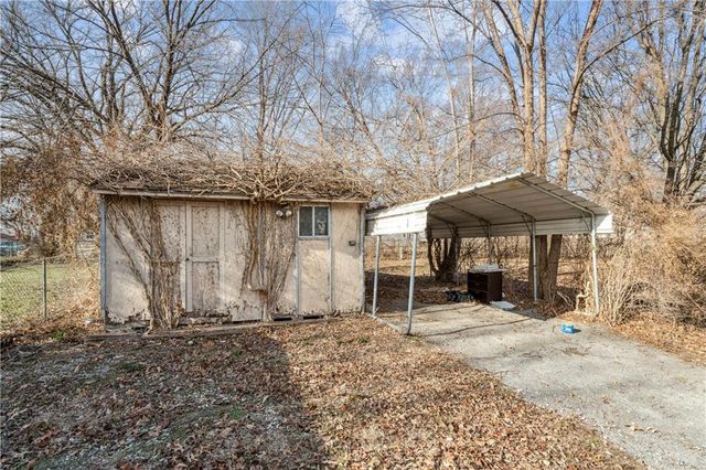 725 N Hamilton Street, Olathe, KS 66061