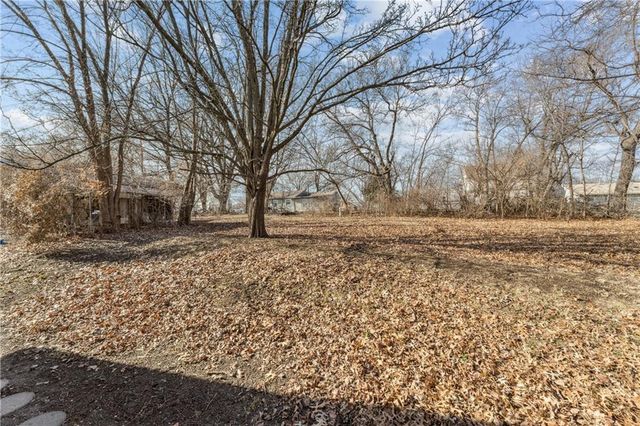 725 N Hamilton Street, Olathe, KS 66061