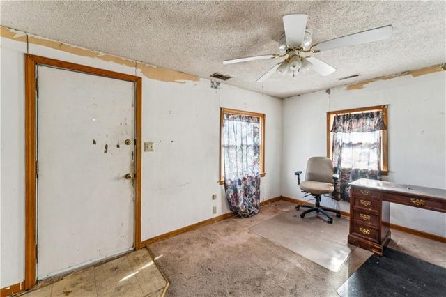 725 N Hamilton Street, Olathe, KS 66061