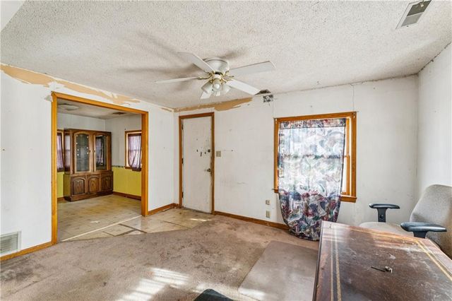 725 N Hamilton Street, Olathe, KS 66061