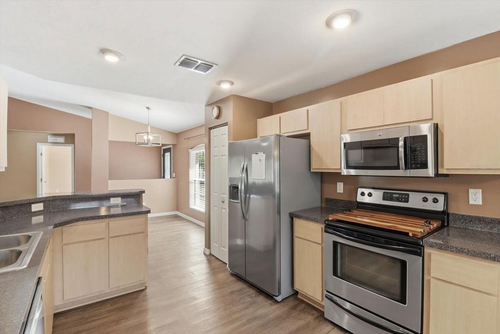 Image 12 of property listing at 7672 N CRICKET DRIVE, Citrus Springs, FL 34434