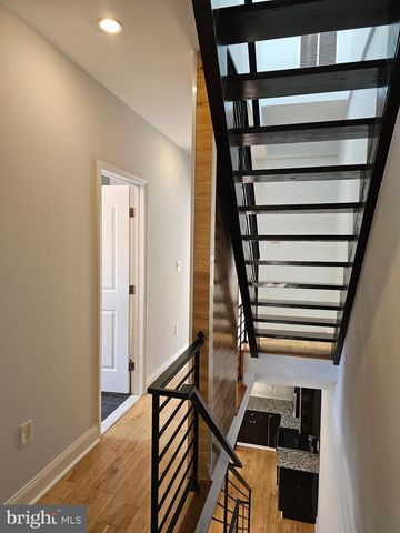 2100 CROSS ST, Philadelphia, PA 19146