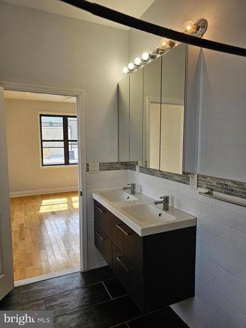 2100 CROSS ST, Philadelphia, PA 19146