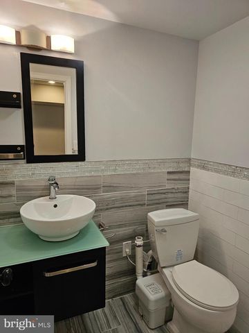 2100 CROSS ST, Philadelphia, PA 19146