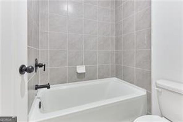 648 Avondale Park Circle, Decatur, GA 30032