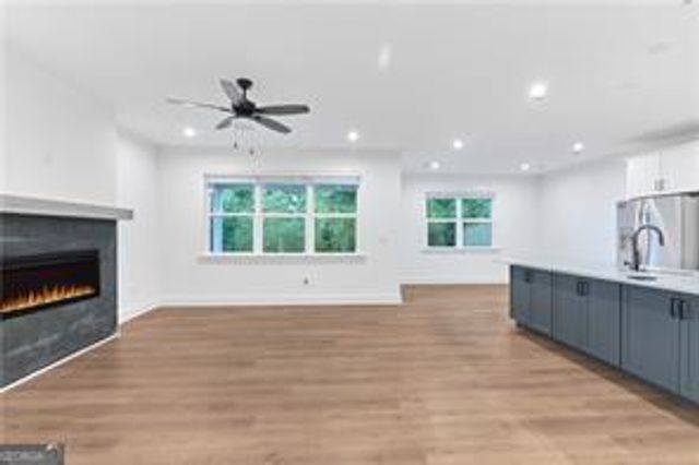 648 Avondale Park Circle, Decatur, GA 30032
