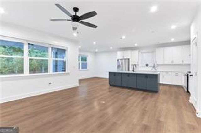 648 Avondale Park Circle, Decatur, GA 30032
