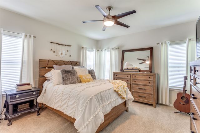 5801 Loveland Drive, Denton, TX 76208