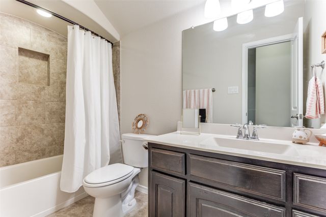 5801 Loveland Drive, Denton, TX 76208