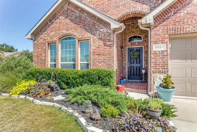 5801 Loveland Drive, Denton, TX 76208