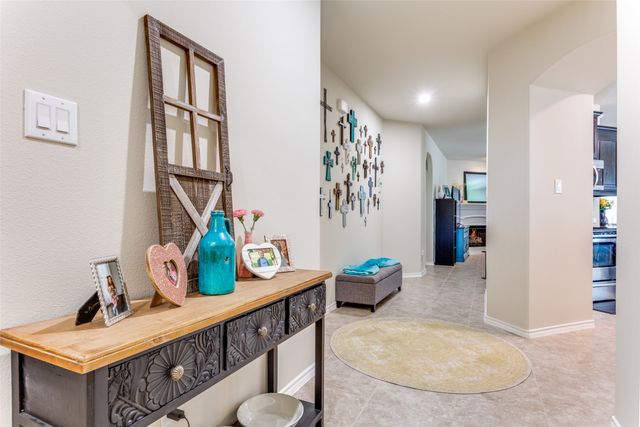 5801 Loveland Drive, Denton, TX 76208