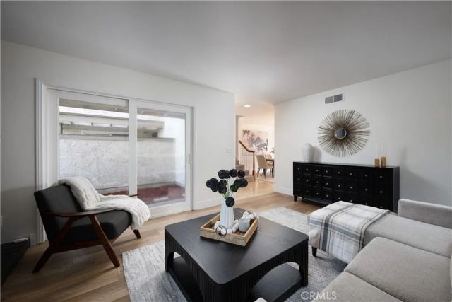 13981 Berkenham, Westminster, CA 92683