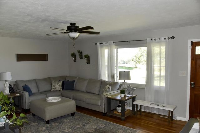 8121 Jefferson Road, Carroll, OH 43112