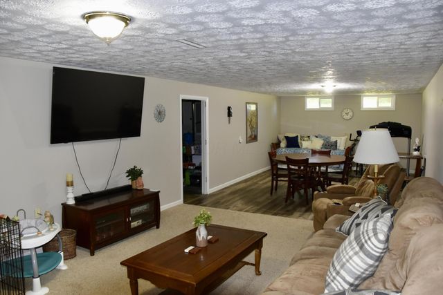 8121 Jefferson Road, Carroll, OH 43112