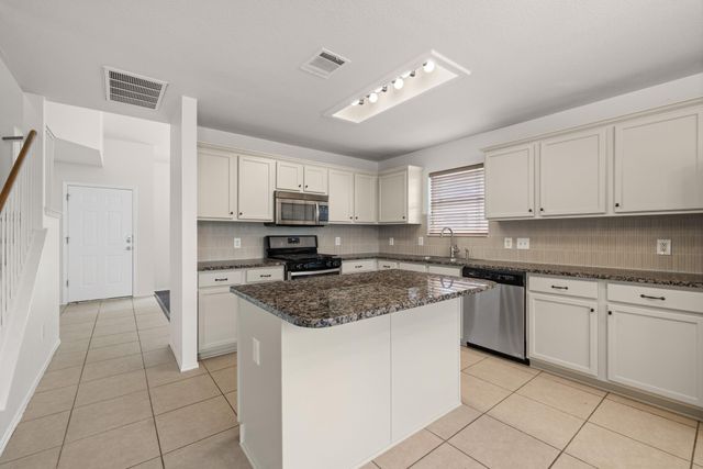 725 Leann LN, Cedar Park, TX 78613