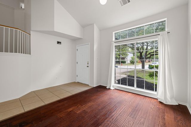 725 Leann LN, Cedar Park, TX 78613