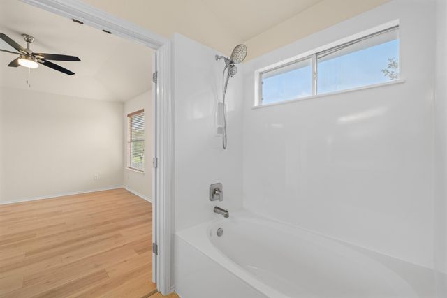 725 Leann LN, Cedar Park, TX 78613
