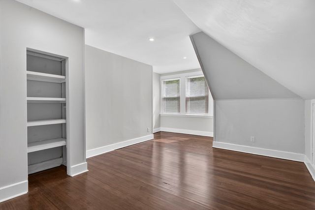21 Dunlap St 3, Salem, MA 01970