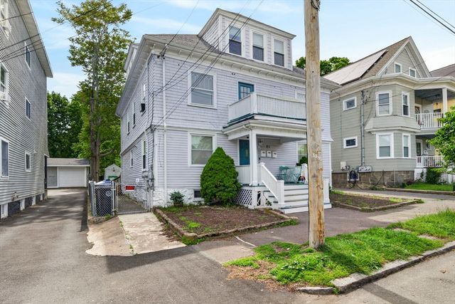 21 Dunlap St 3, Salem, MA 01970