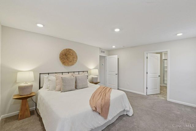 5001 Lakeview Drive, Hamilton Twp, OH 45152