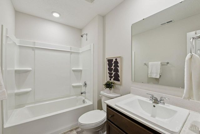 5001 Lakeview Drive, Hamilton Twp, OH 45152