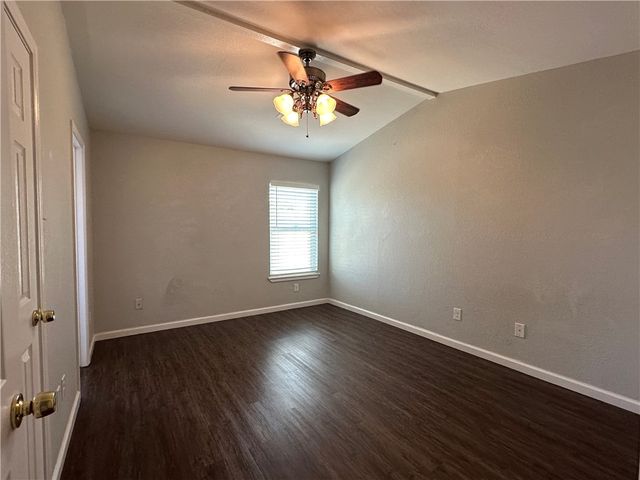 2924 Saint Joseph St N, Corpus Christi, TX 78418