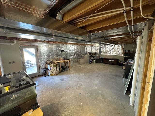 988 N Persimmon Drive, Olathe, KS 66061